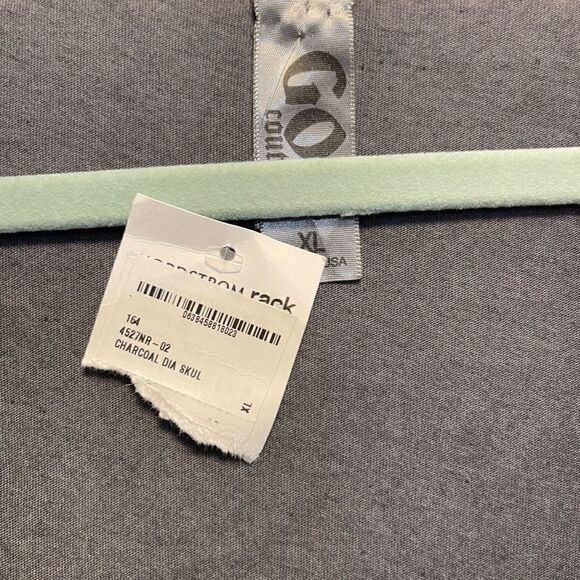 Go Couture Skull Top NWT - Picture 2 of 2